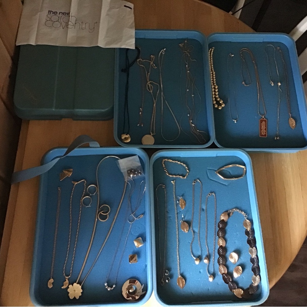 Vintage Sarah Coventry Jewelry Salesman Case